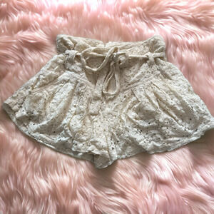 Free People Light Cream Lace Flounce Shorts